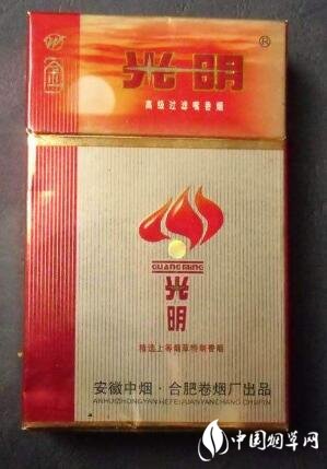 揭秘香烟一手货源批发市场，为您带来低成本创业新机遇！