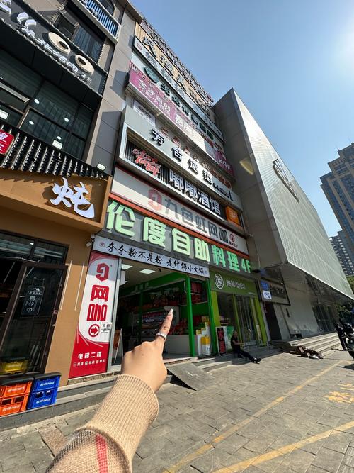 勒泰附近进口香烟店(勒泰附近进口香烟店在哪)